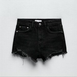 Zara Black High Waisted Cutoff Denim Shorts | Size 6